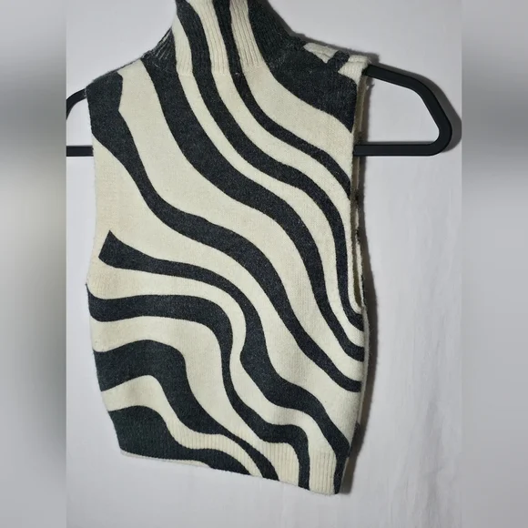 ZARA Jacquard Zebra Knit Top Wavy Stripe Sleeveless Turtleneck Vest 90s Retro - Picture 6 of 8